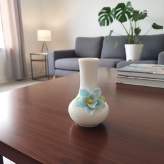 Blossom Nest Decor Vase