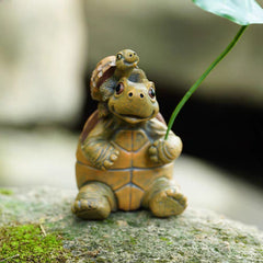 Tortoise with a leaf umbrella