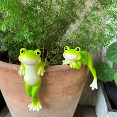 STANDING FROG PAIR