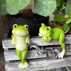 STANDING FROG PAIR