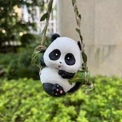 CLIMBING PANDA