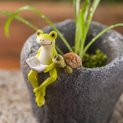Frog and turtle figurines