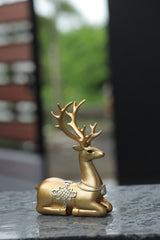 Elegant Gold Reindeer Figurines Set